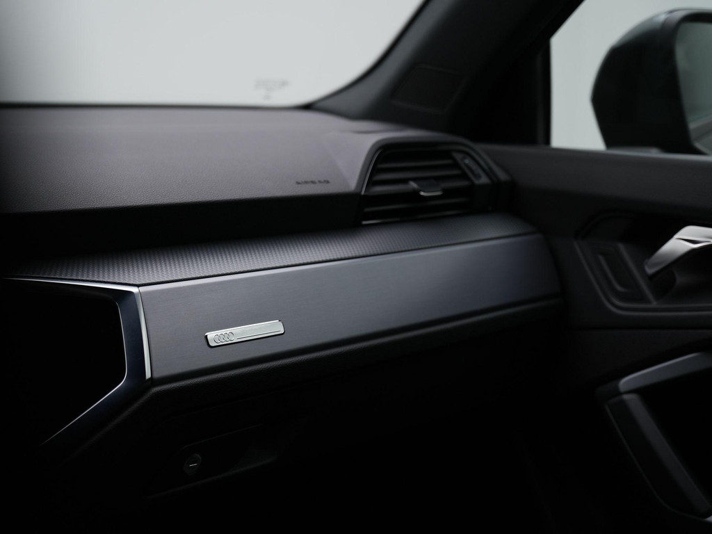 Audi Q3 (KDF80J) met abonnement