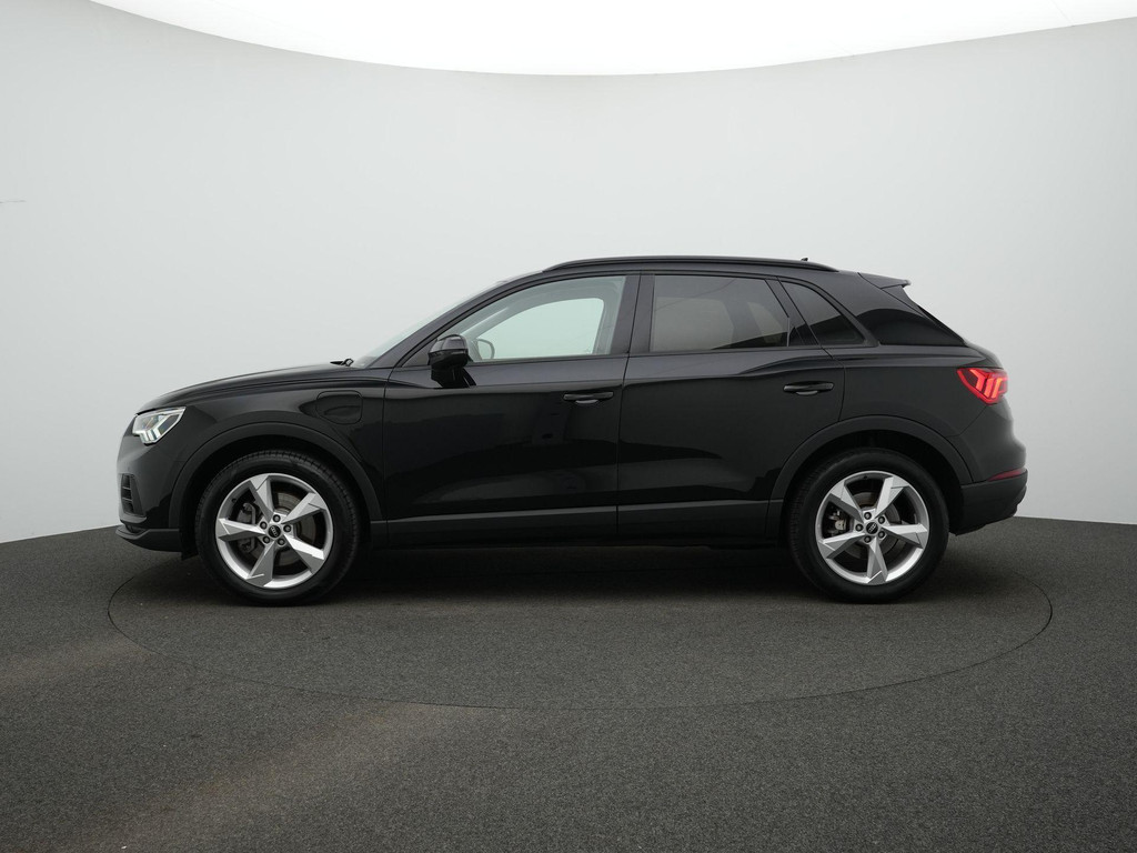 Audi Q3 (JZL84P) met abonnement