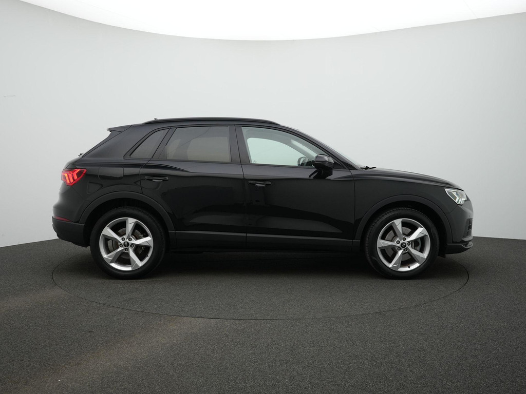 Audi Q3 (JZL84P) met abonnement