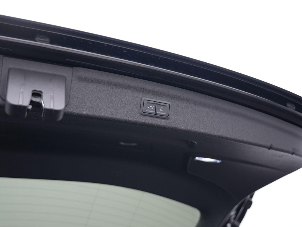 Audi Q3 (JZL84P) met abonnement