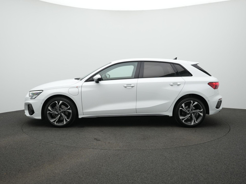 Audi A3 (KBP88T) met abonnement