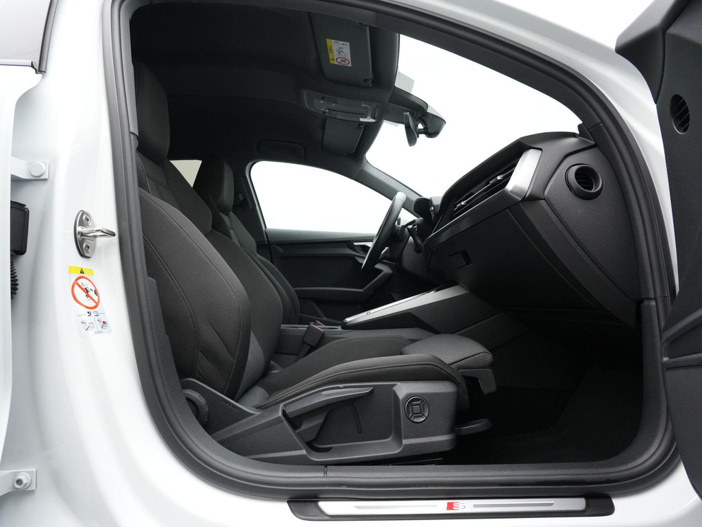 Audi A3 (KBP88T) met abonnement