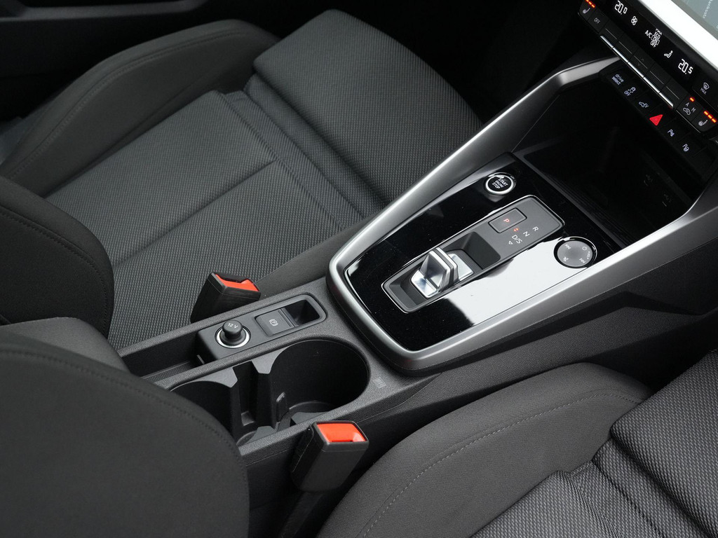Audi A3 (KBP88T) met abonnement