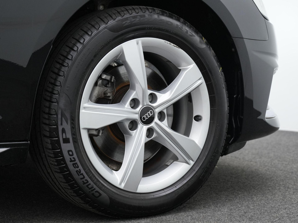 Audi A4 (P310BP) met abonnement