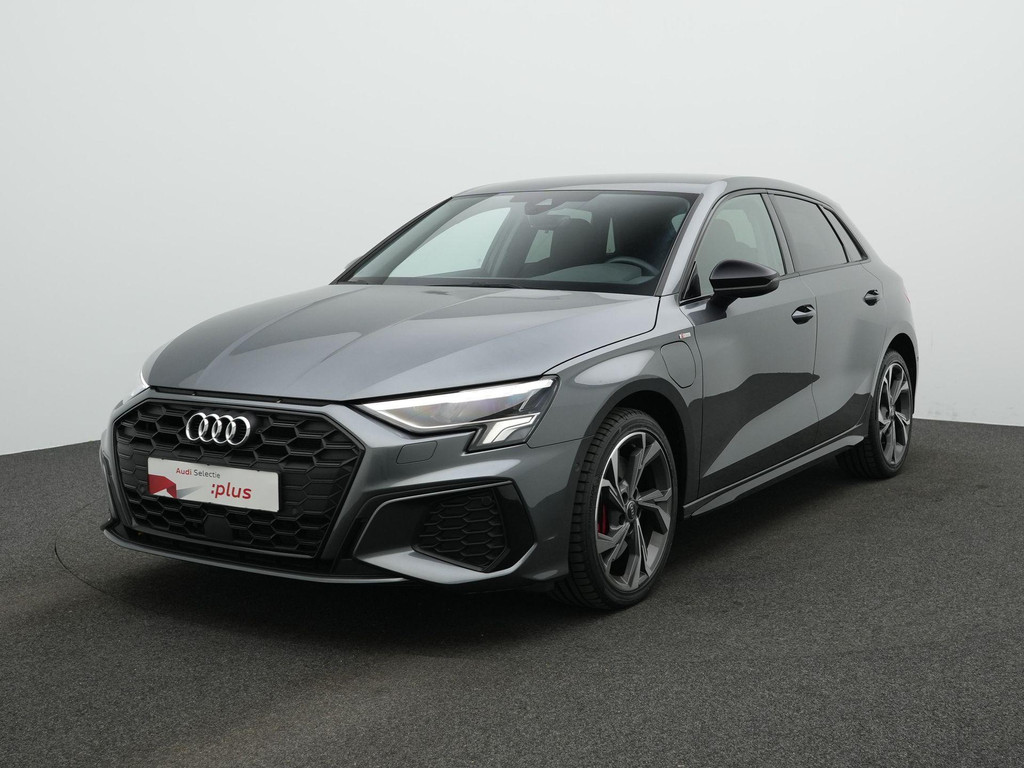 Audi A3 (X027FD) met abonnement