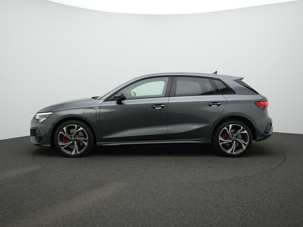 Audi A3 (X027FD) met abonnement