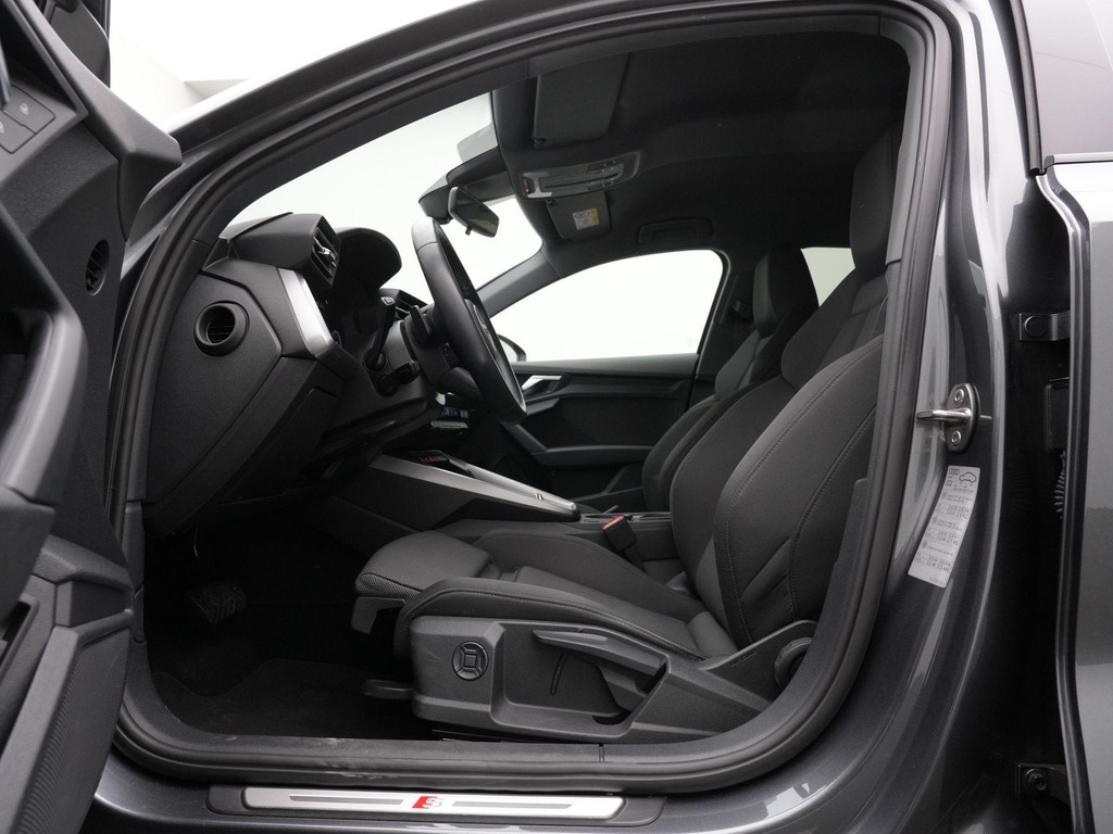 Audi A3 (X027FD) met abonnement