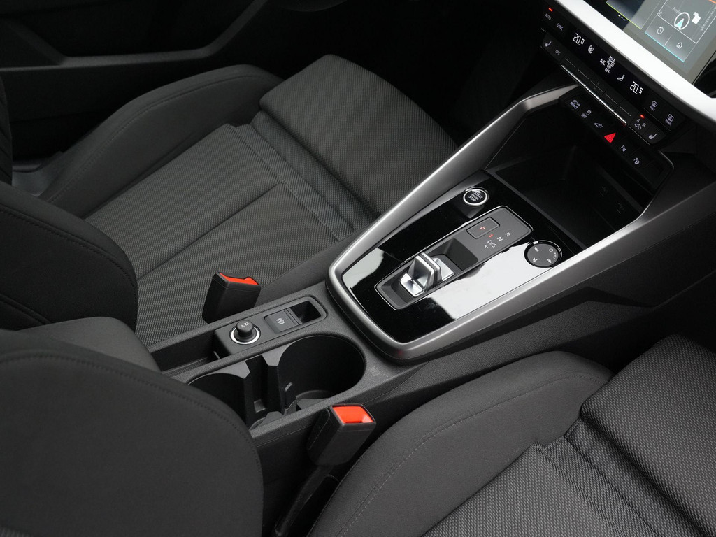 Audi A3 (X027FD) met abonnement