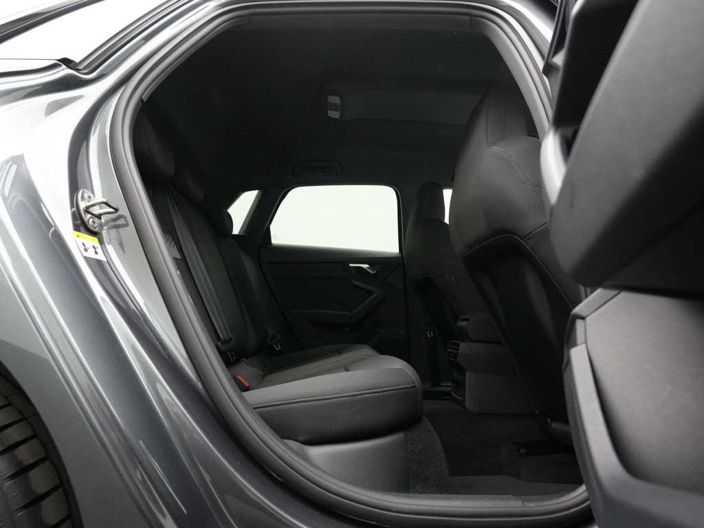 Audi A3 (X027FD) met abonnement