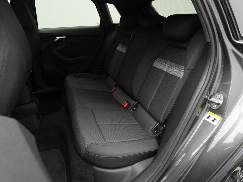 Audi A3 (X027FD) met abonnement