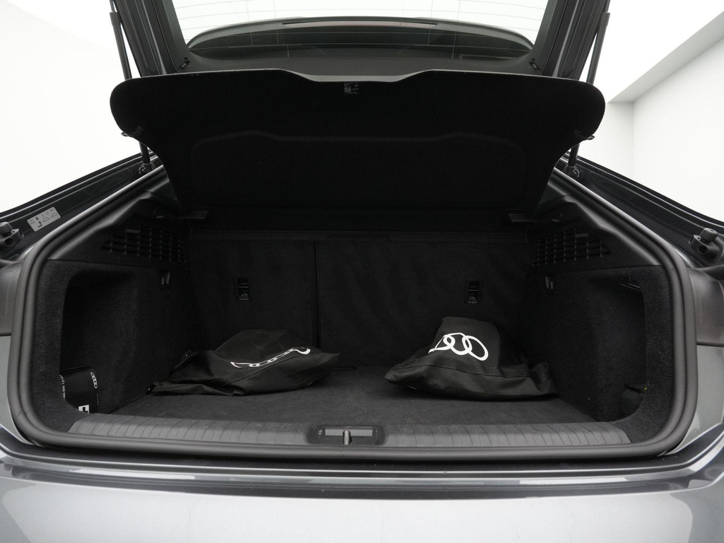 Audi A3 (X027FD) met abonnement
