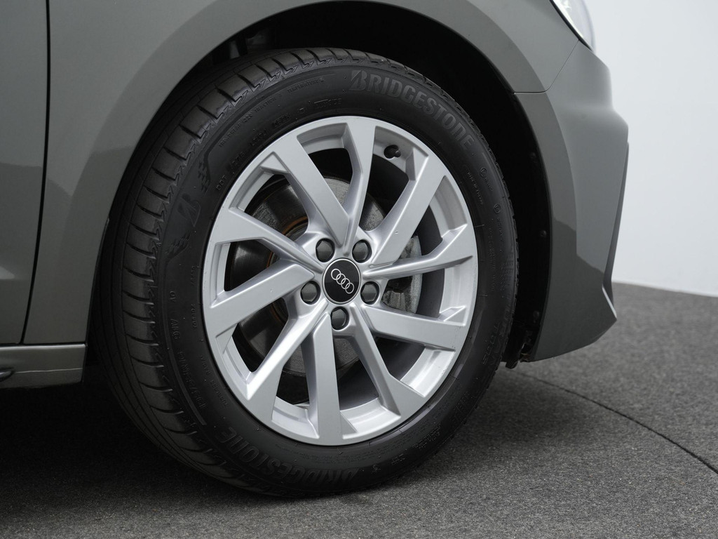 Audi A1 (KJJ13P) met abonnement