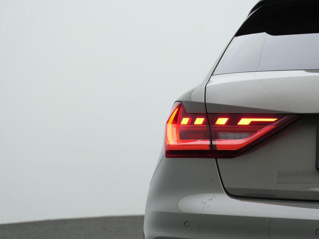 Audi A1 (KJJ13P) met abonnement
