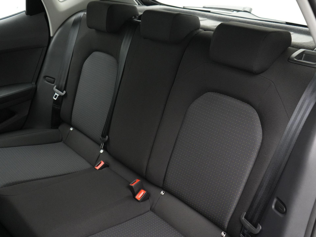Seat Ibiza (HBL83K) met abonnement