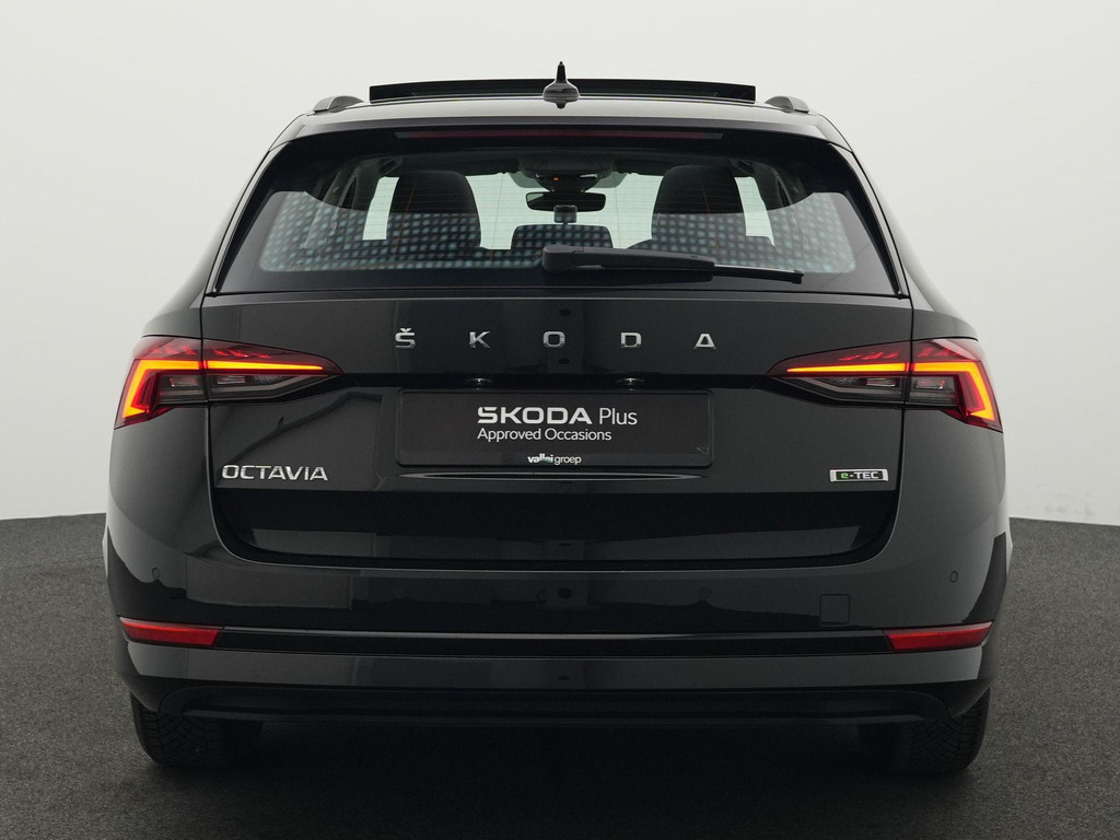 ŠKODA Octavia (X042NB) met abonnement