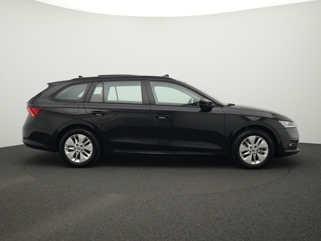 ŠKODA Octavia (X042NB) met abonnement