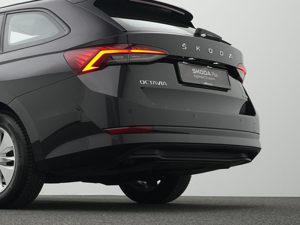 ŠKODA Octavia (X042NB) met abonnement