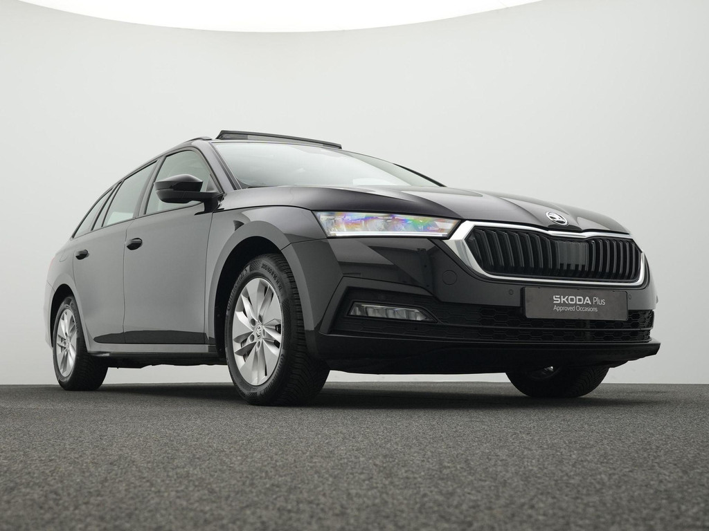 ŠKODA Octavia (X042NB) met abonnement