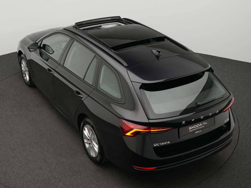 ŠKODA Octavia (X042NB) met abonnement