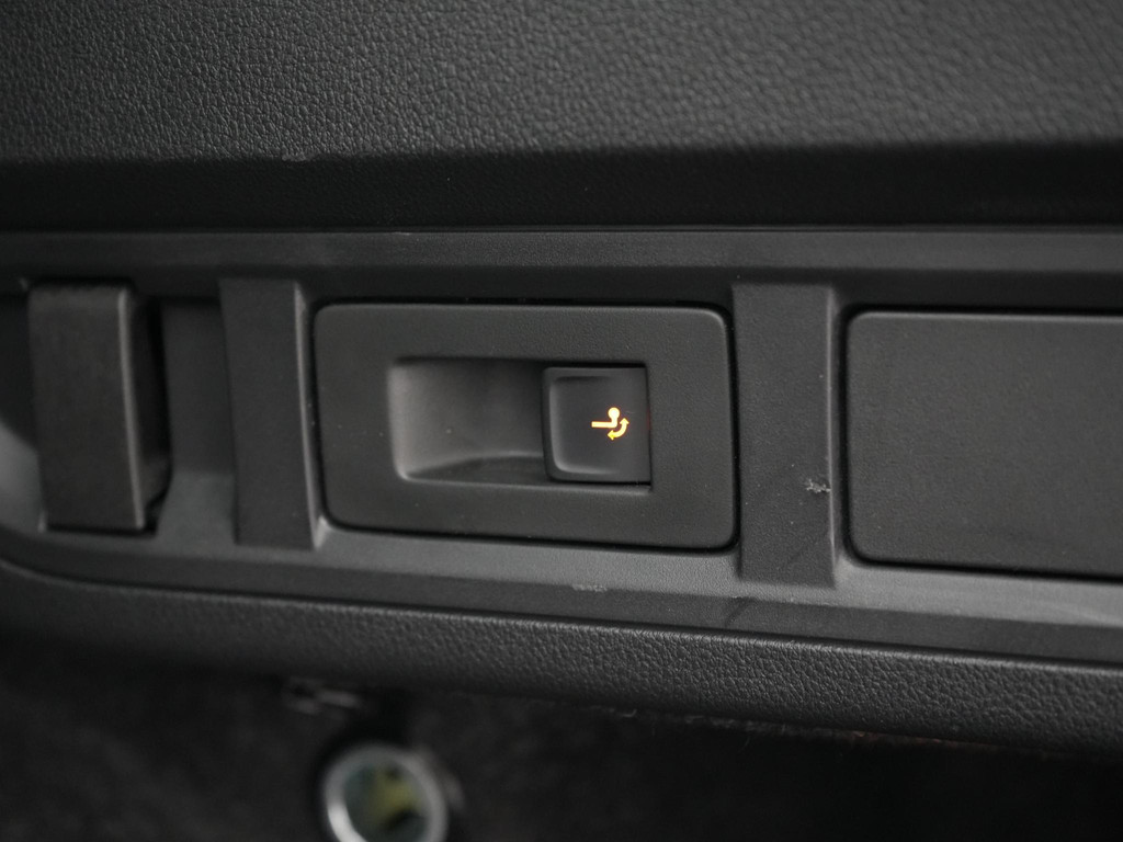 ŠKODA Octavia (X042NB) met abonnement