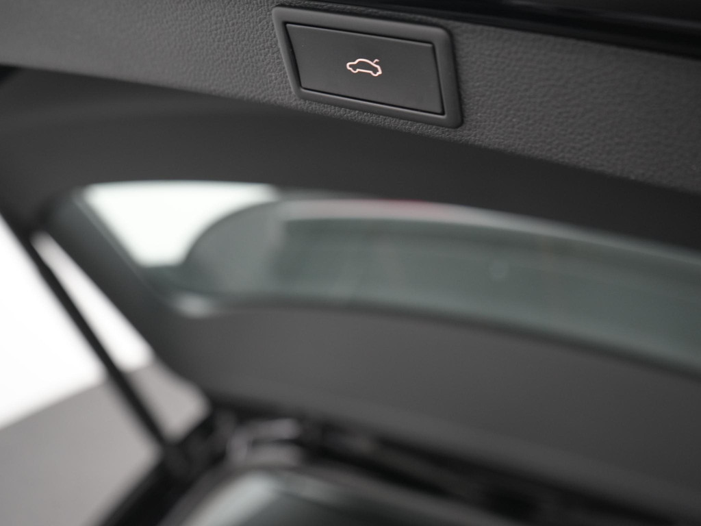 ŠKODA Octavia (X042NB) met abonnement