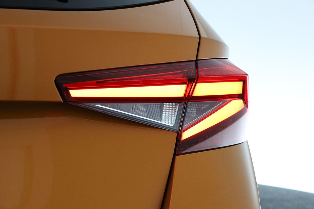 ŠKODA Fabia (JFF02F) met abonnement