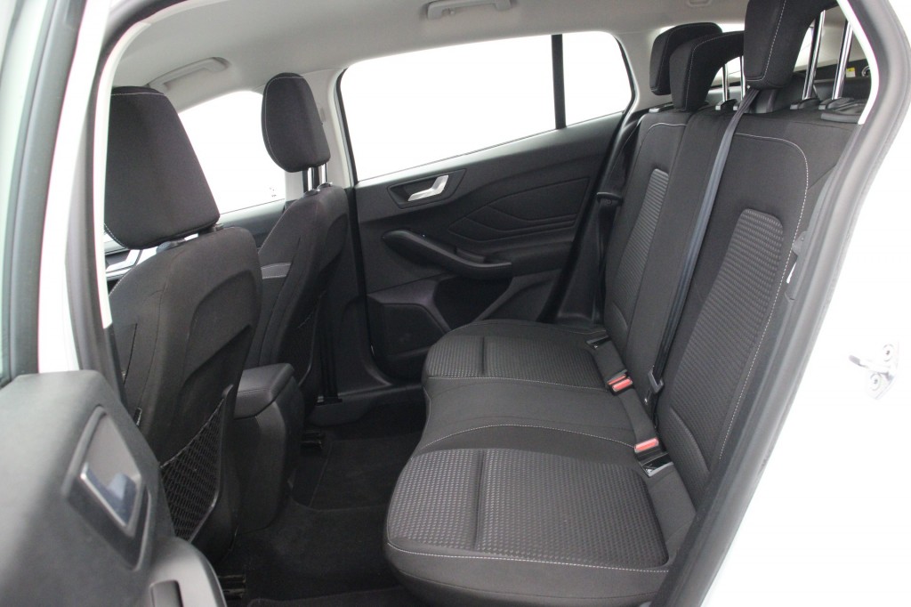 Ford Focus (N108XG) met abonnement