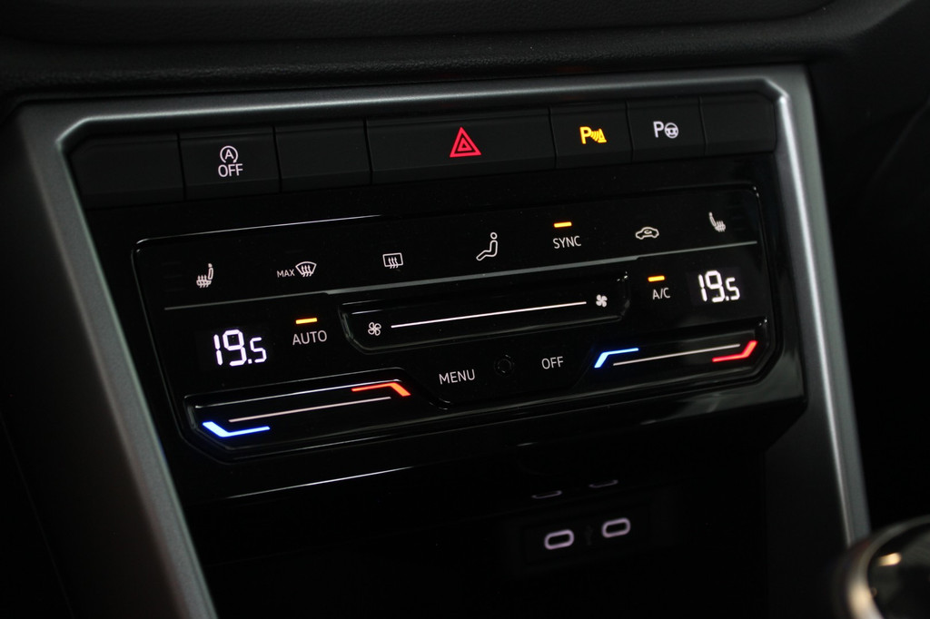 Volkswagen T-Roc (S698FV) met abonnement