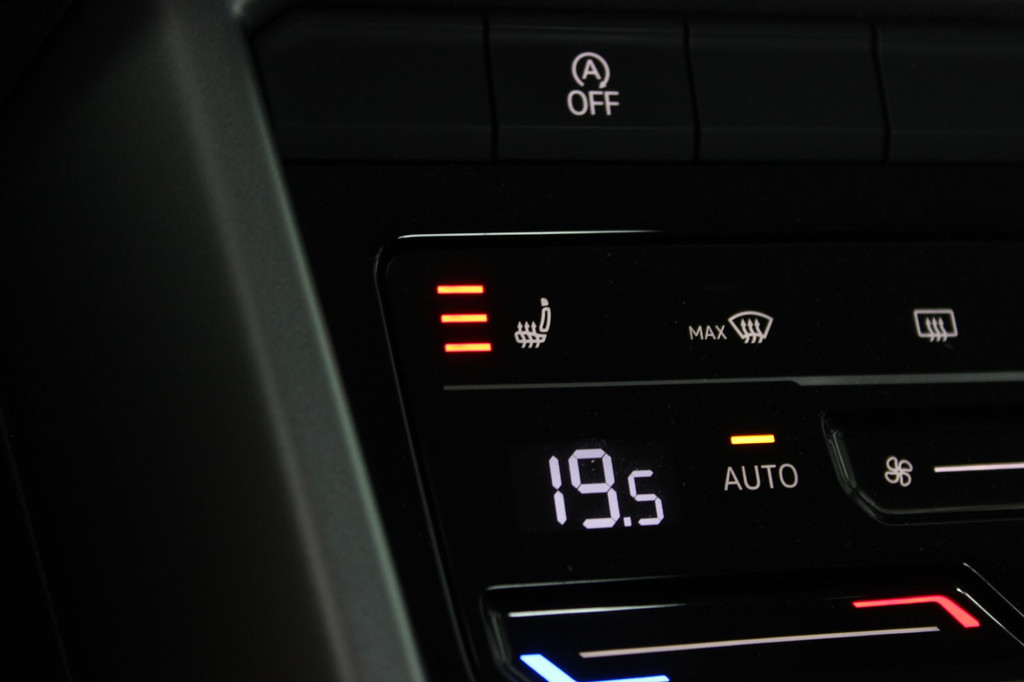 Volkswagen T-Roc (S698FV) met abonnement