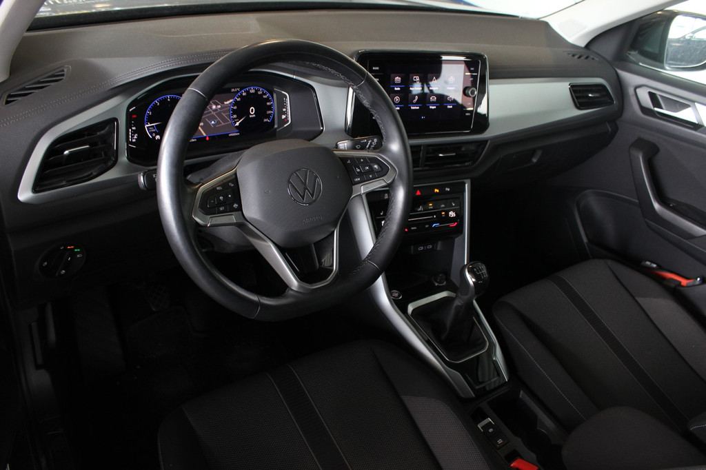 Volkswagen T-Roc (S698FV) met abonnement