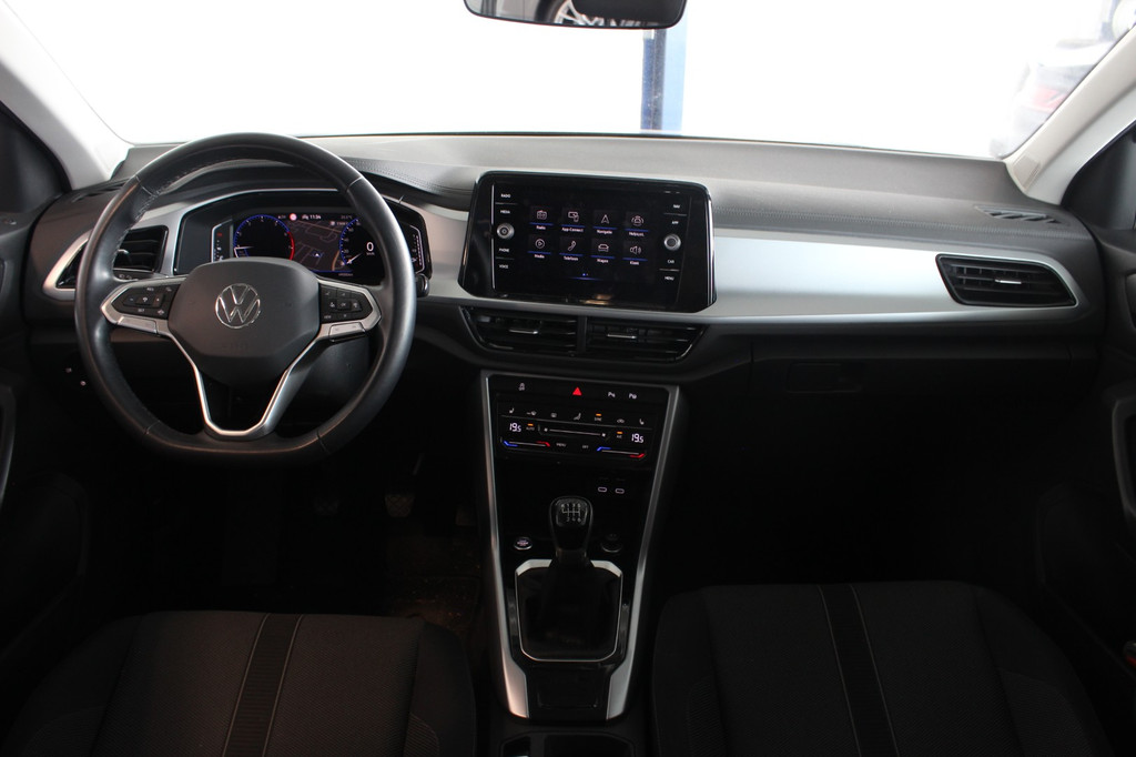 Volkswagen T-Roc (S698FV) met abonnement