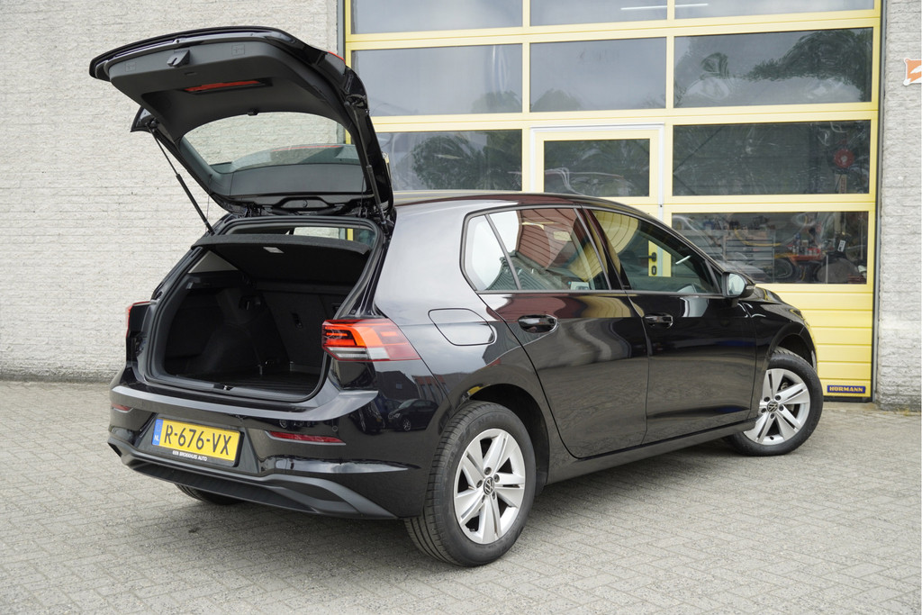 Volkswagen Golf (R676VX) met abonnement
