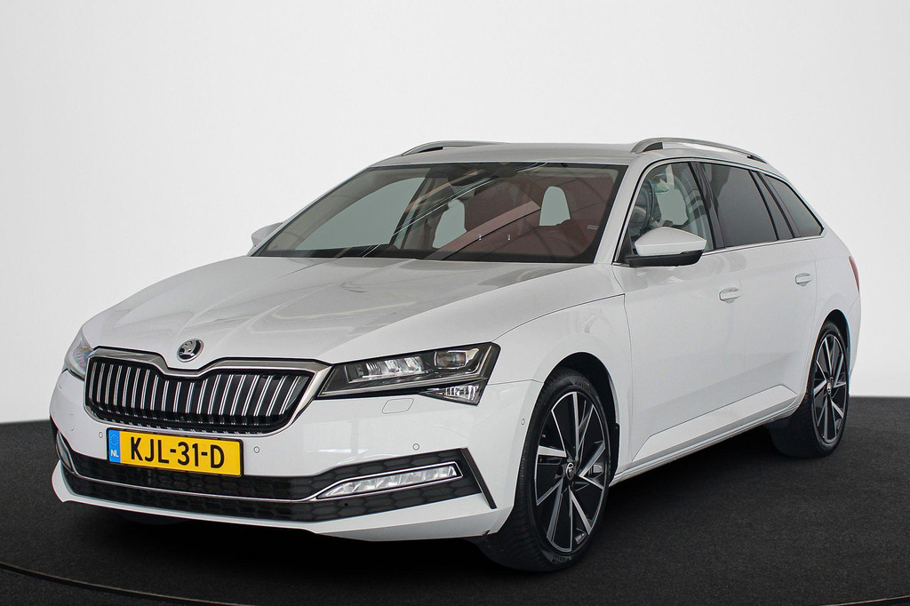 ŠKODA Superb (KJL31D) met abonnement