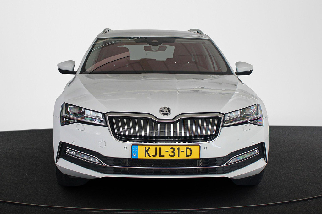 ŠKODA Superb (KJL31D) met abonnement