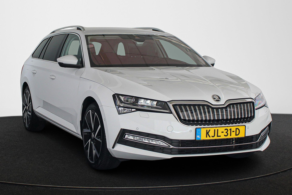 ŠKODA Superb (KJL31D) met abonnement