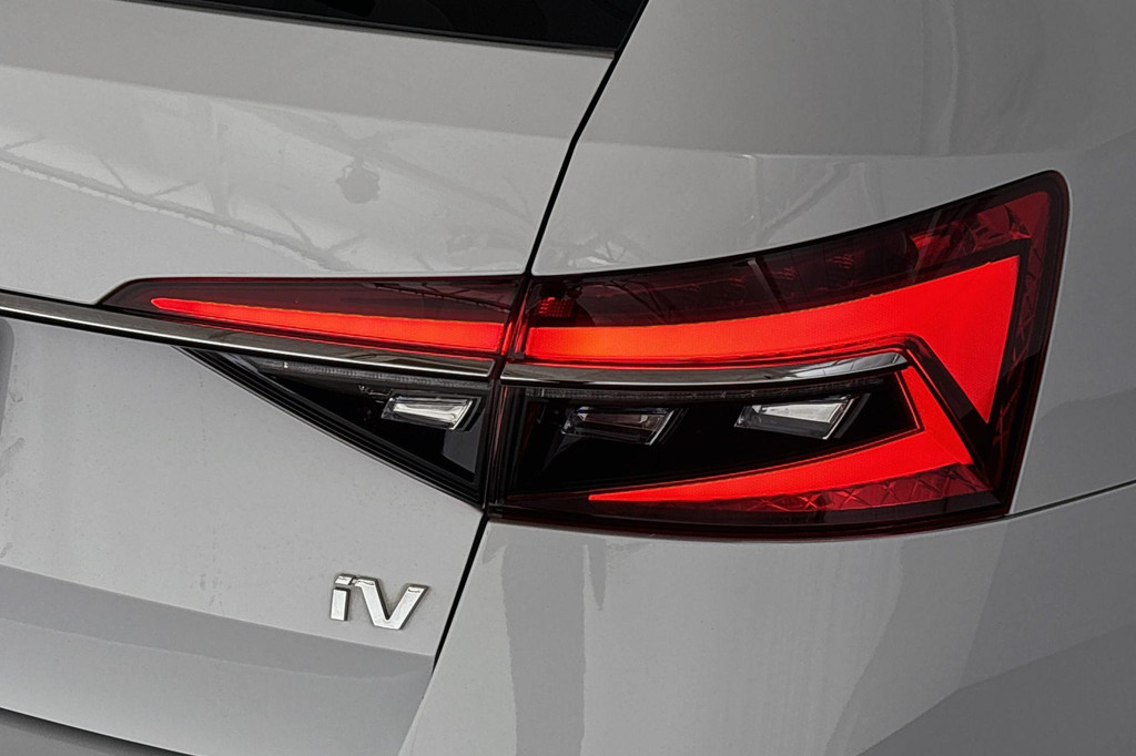 ŠKODA Superb (KJL31D) met abonnement