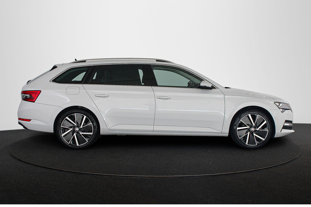 ŠKODA Superb (KJL31D) met abonnement