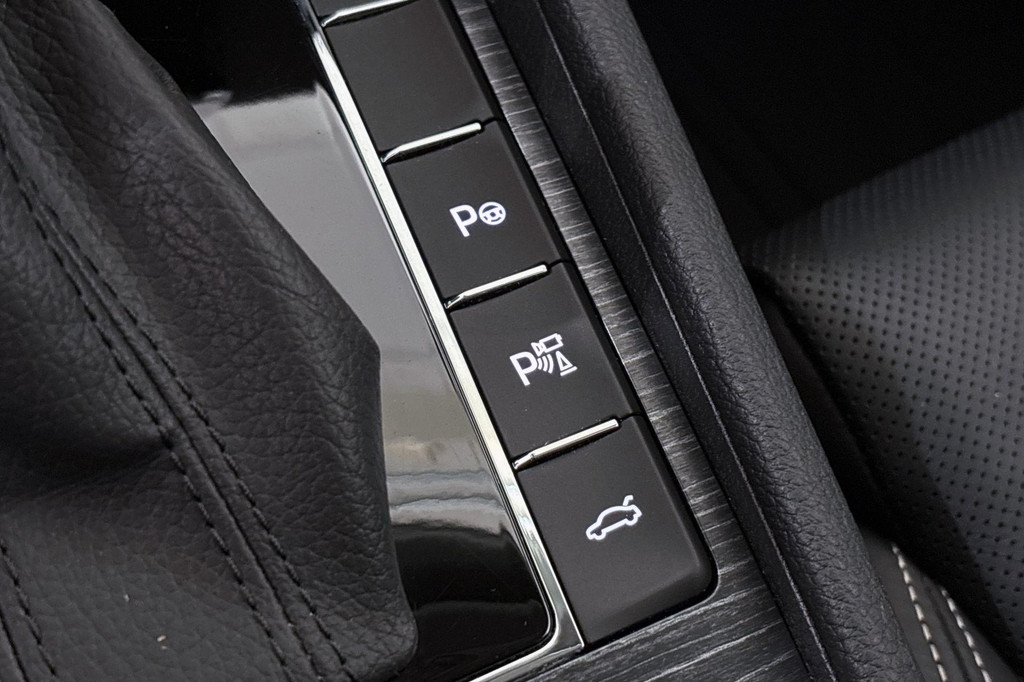 ŠKODA Superb (KJL31D) met abonnement
