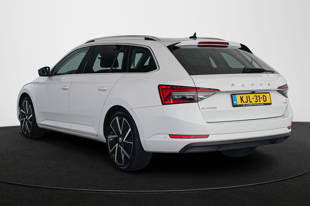 ŠKODA Superb (KJL31D) met abonnement