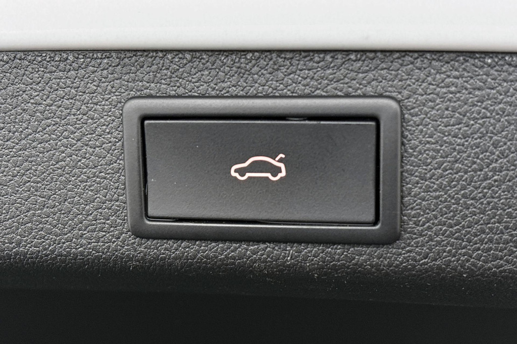 ŠKODA Superb (KJL31D) met abonnement