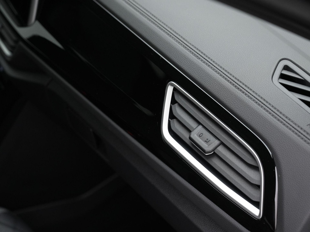 Volkswagen T-Roc (KJZ76Z) met abonnement