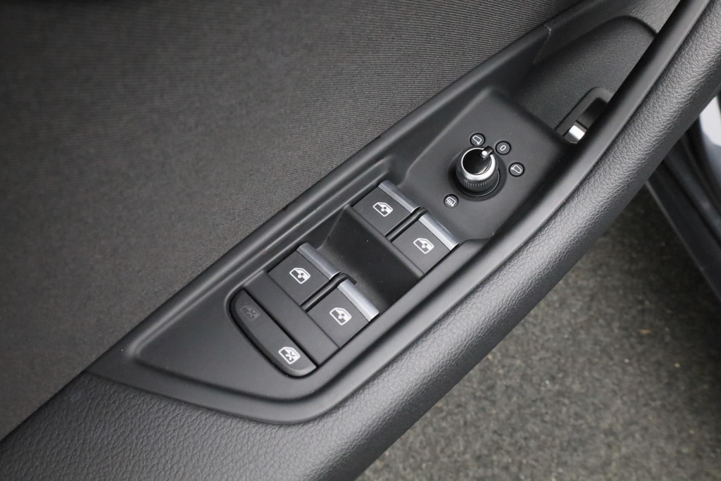 Audi A4 (R787SX) met abonnement