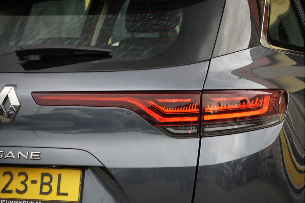 Renault MEGANE Estate (L623BL) met abonnement