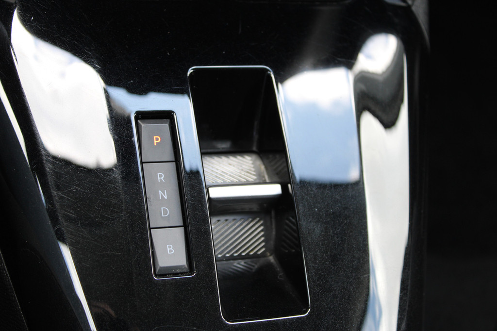 Opel CORSA-E (S238SH) met abonnement