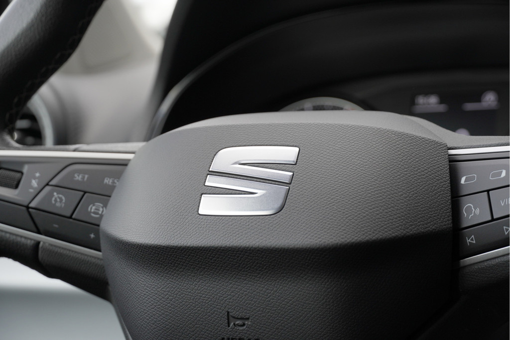 Seat Arona (S786GP) met abonnement