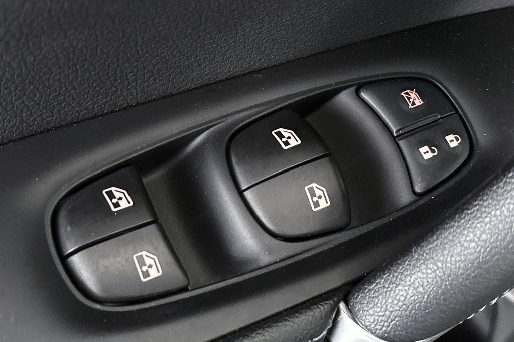 Nissan QASHQAI (H245RJ) met abonnement