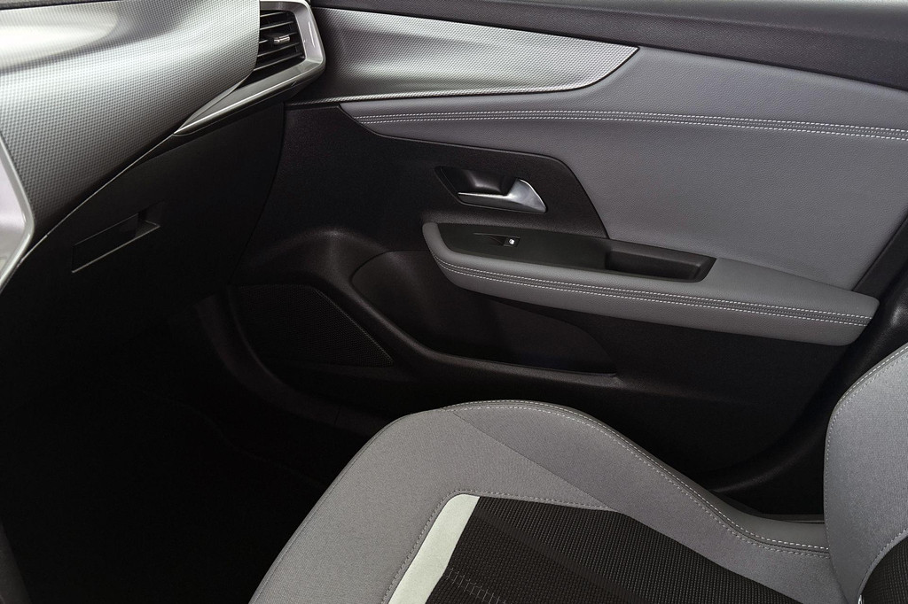 Opel Mokka-e (KJB88V) met abonnement