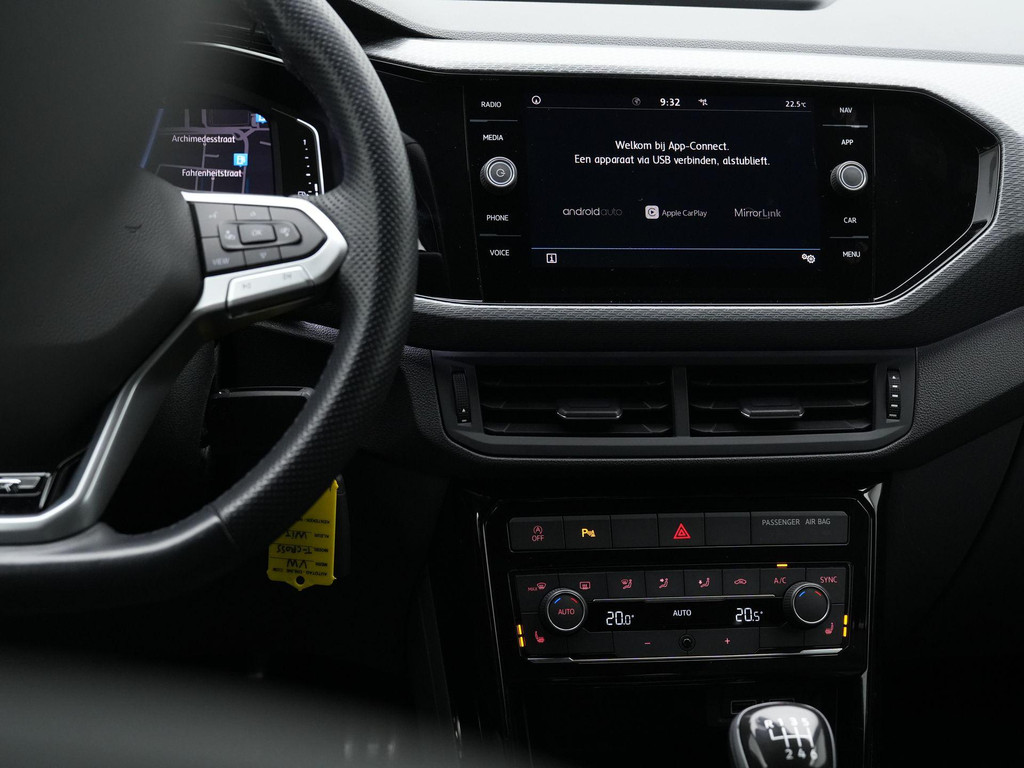 Volkswagen T-Cross (H040XN) met abonnement