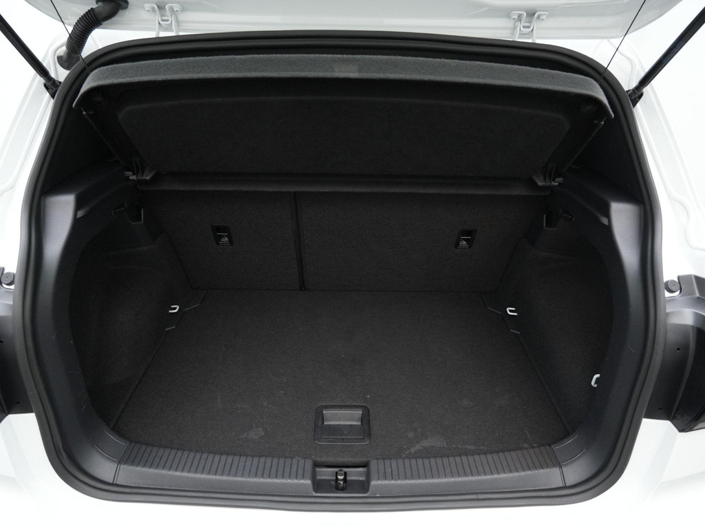 Volkswagen T-Cross (H040XN) met abonnement