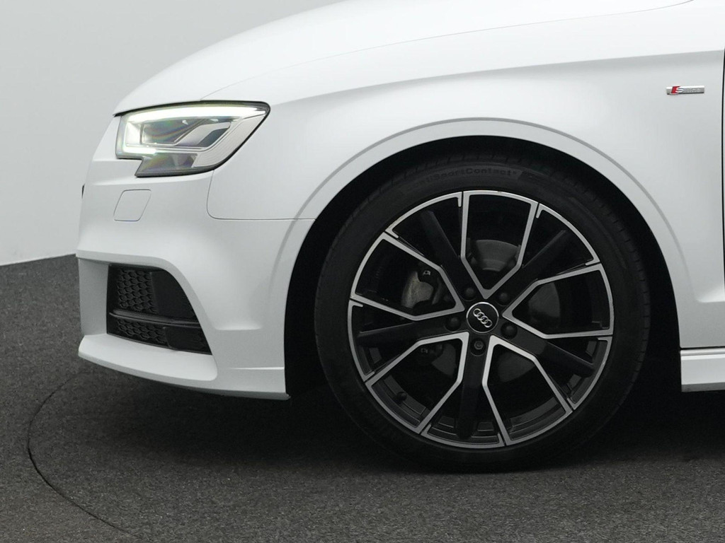 Audi A3 (H944VK) met abonnement